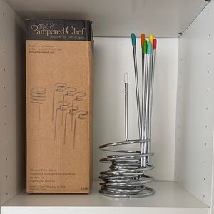 New in Box Pampered Chef - Metal Outdoor Party Sticks - Beverage & Bottle Stand
